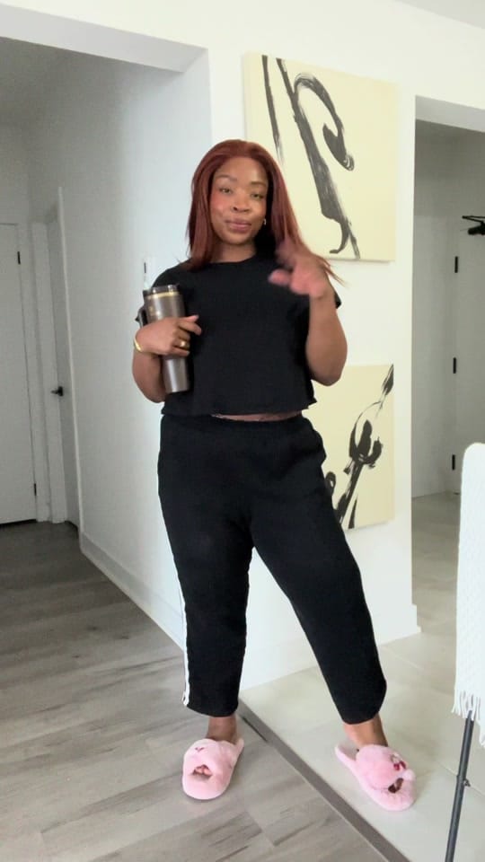 Post 3 by yourthickbigsis on TikTok (video)