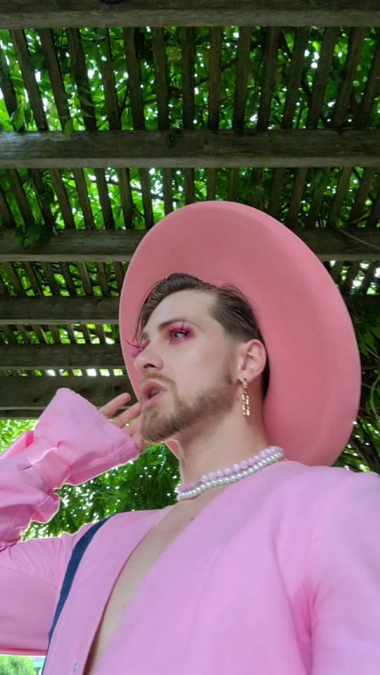 Post 9 by vova 🏳️‍🌈 on TikTok (video)