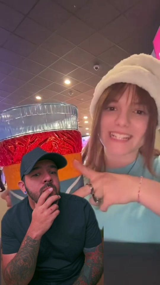 Post 9 by Lucas Pelizaro on TikTok (video)