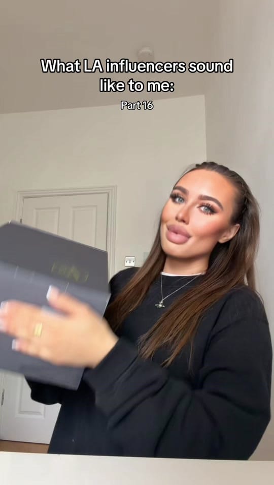 Post 1 by Nina on TikTok (video)