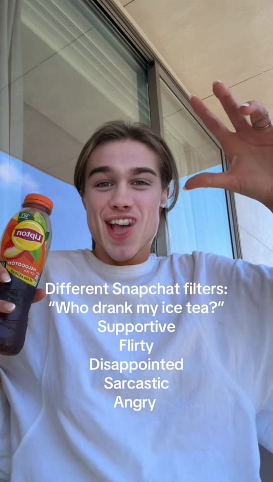 Post 4 by Nina on TikTok (video)