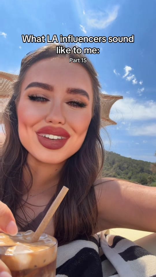 Post 5 by Nina on TikTok (video)