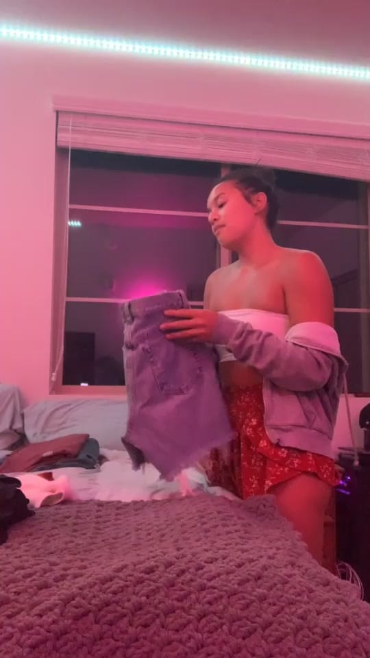 Post 2 by A Y V A on TikTok (video)