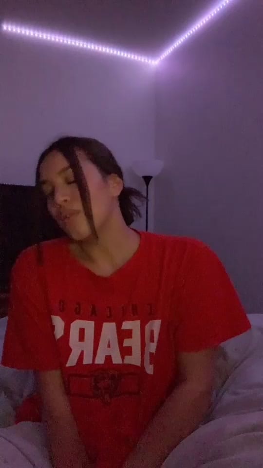 Post 7 by A Y V A on TikTok (video)