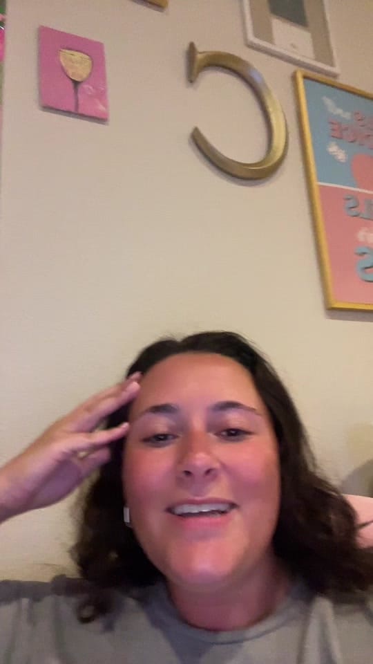 Post 5 by Claire Calabro on TikTok (video)