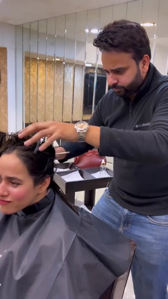 Post 10 by Aasif Afzal on TikTok (video)