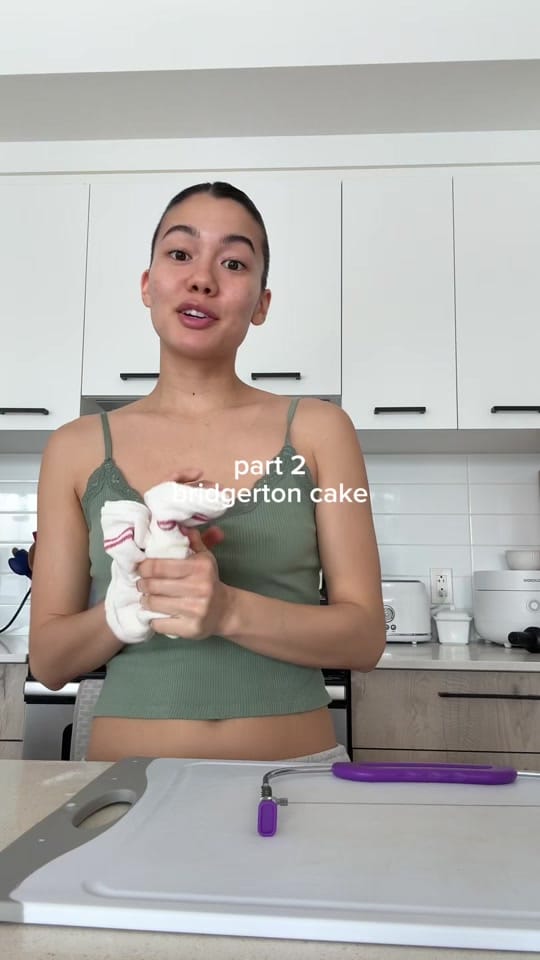 Post 8 by Julie Kim on TikTok (video)
