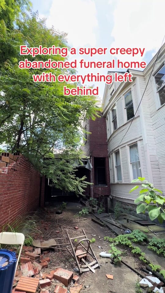 Post 2 by Urbex Ontario on TikTok (video)