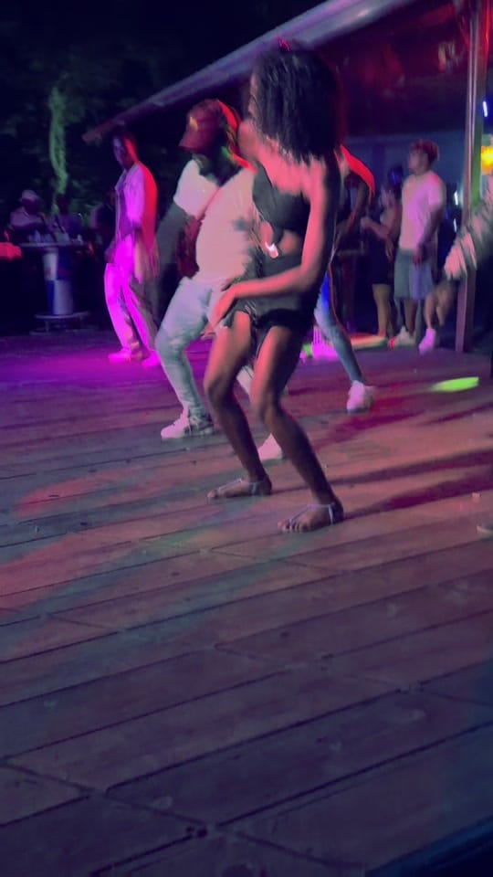 Post 8 by Karine Legendre on TikTok (video)