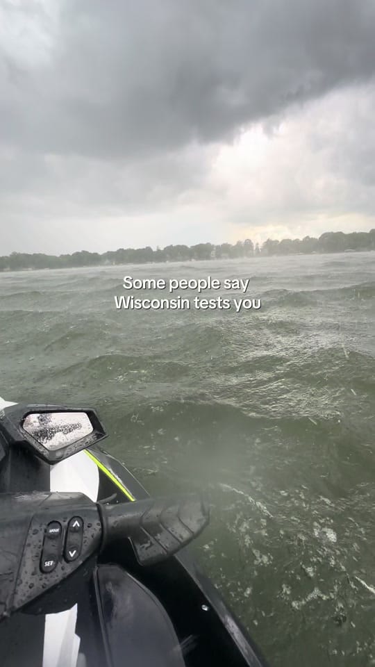 Post 2 by funsun.houseboats on TikTok (video)