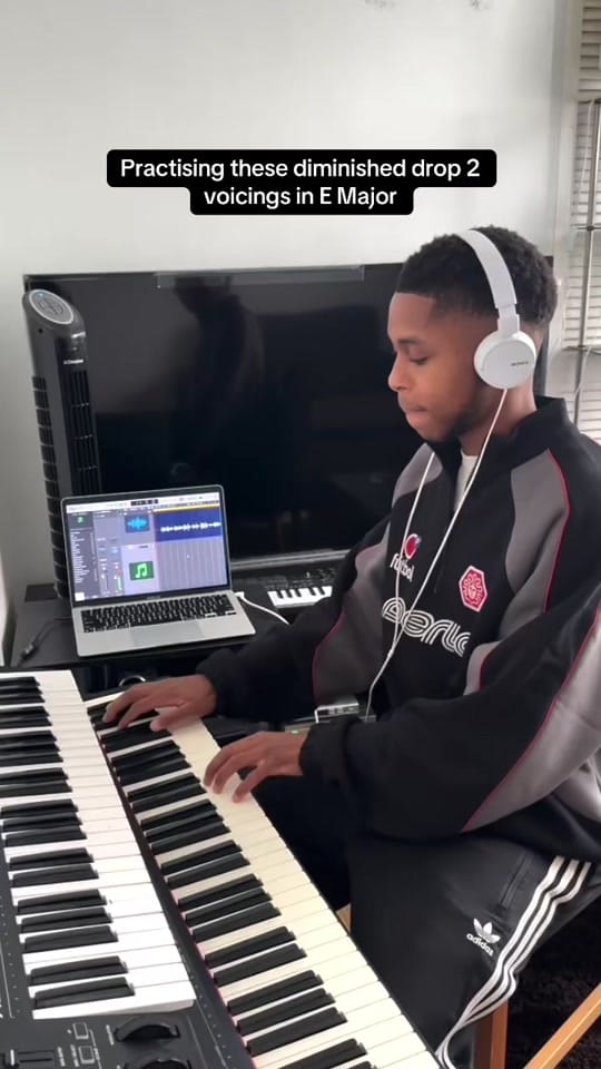 Post 3 by Jay DX on TikTok (video)