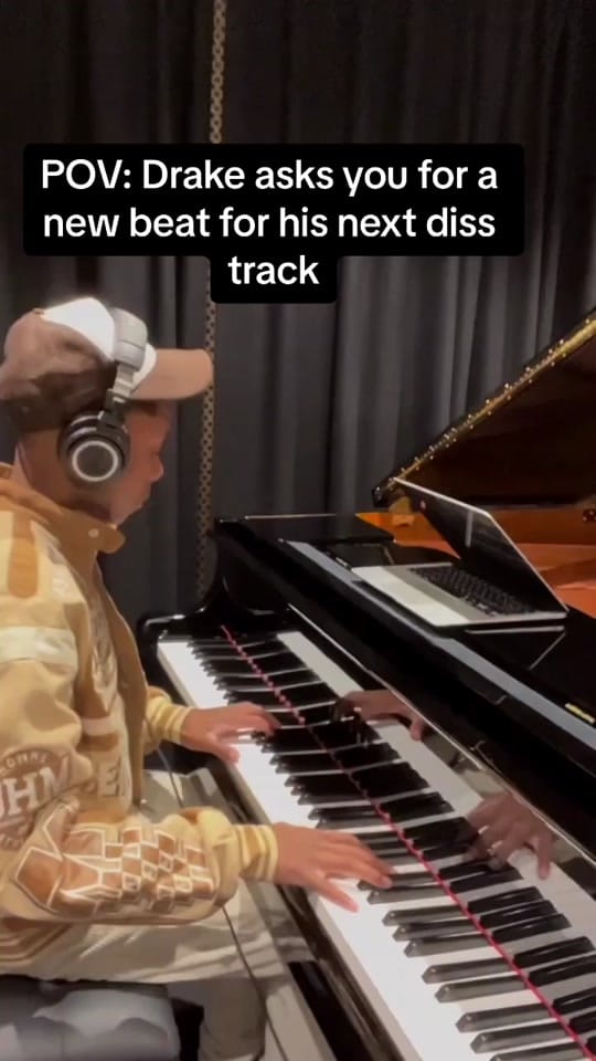Post 8 by Jay DX on TikTok (video)