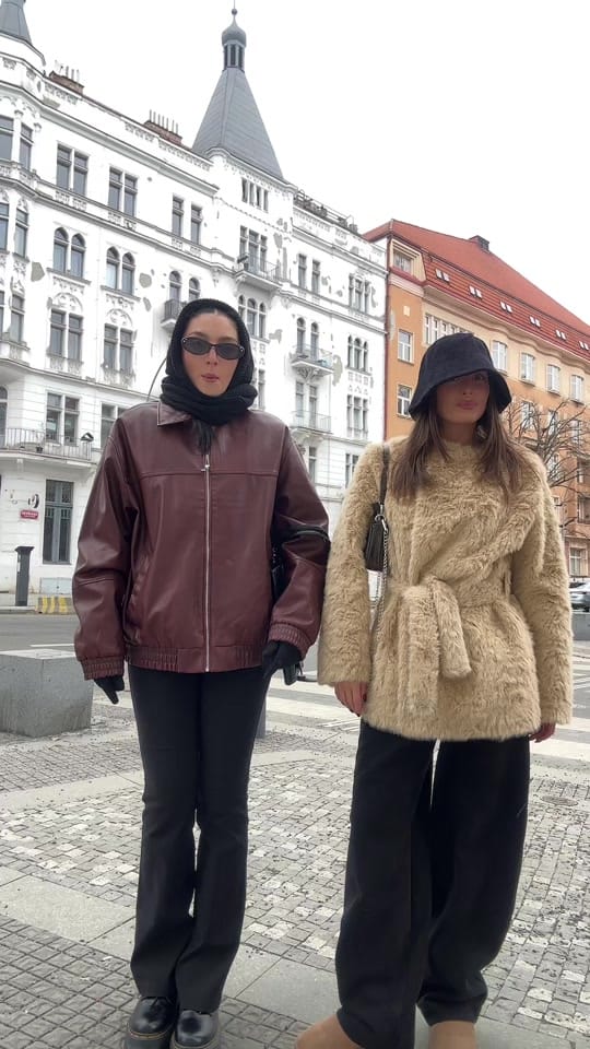 Post 1 by LIZY on TikTok (video)