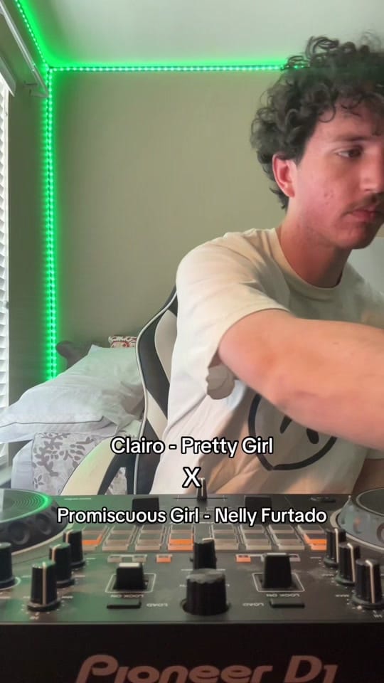 Post 6 by Jack_Hoey on TikTok (video)