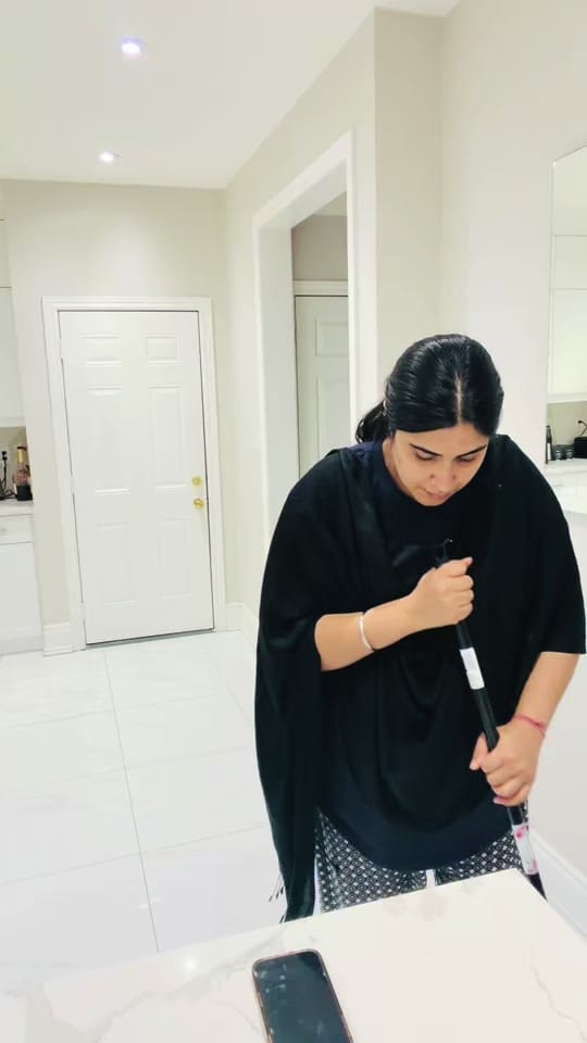 Post 2 by Ritu Lalia on TikTok (video)