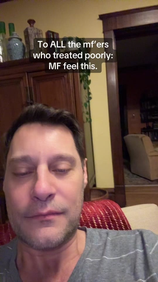 Post 1 by D A V I D on TikTok (video)