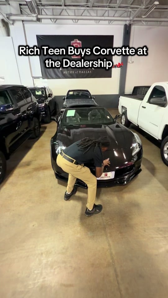 Post 2 by Javuan Banks on TikTok (video)