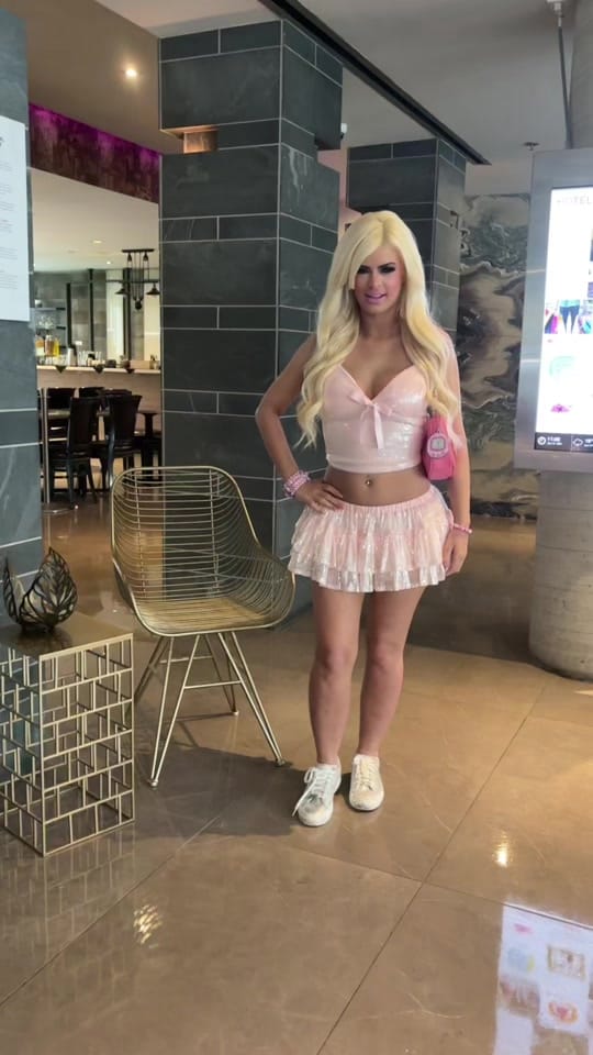 Post 8 by Vicki Valiant💗Twitch Streamer on TikTok (video)