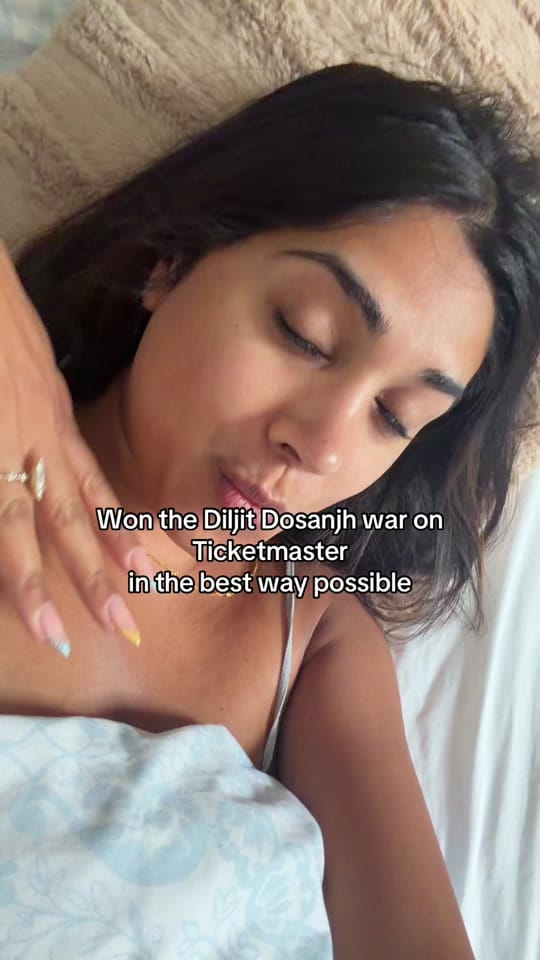 Post 1 by Navey on TikTok (video)