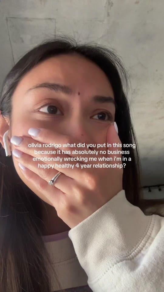 Post 3 by Alecza Marie on TikTok (video)
