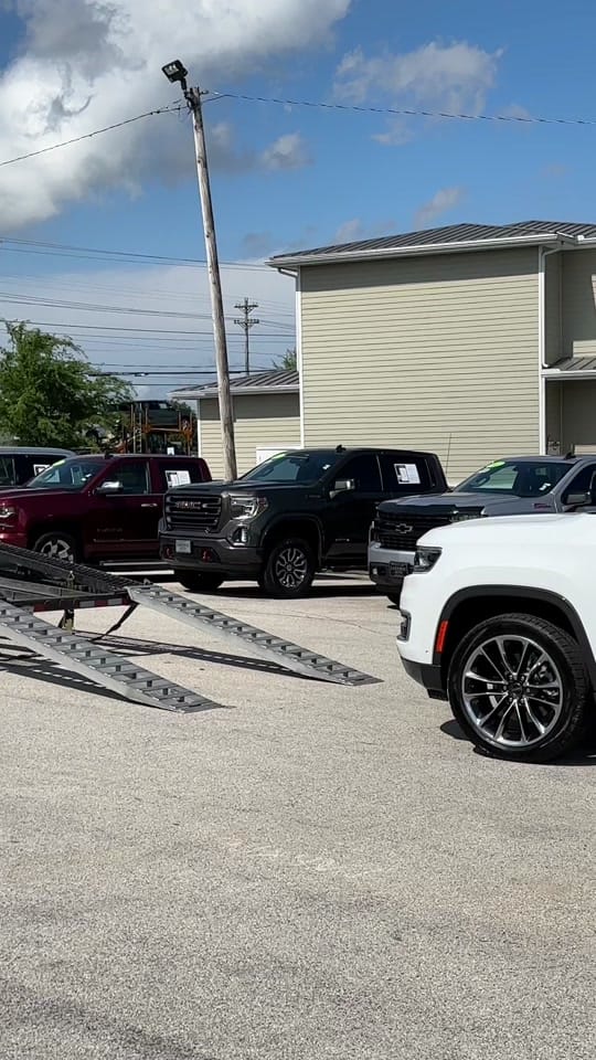 Post 8 by Lakeway Auto on TikTok (video)