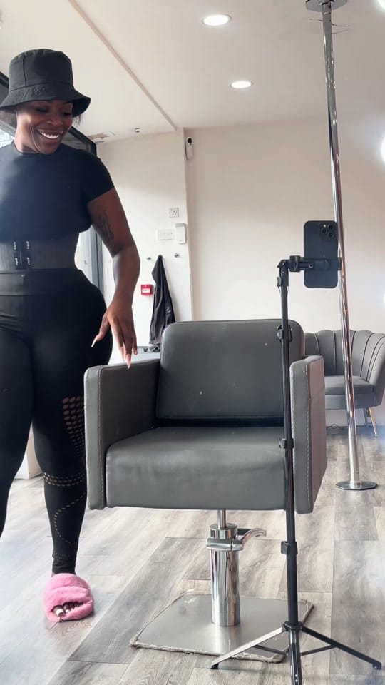 Post 10 by Hair From Us on TikTok (video)