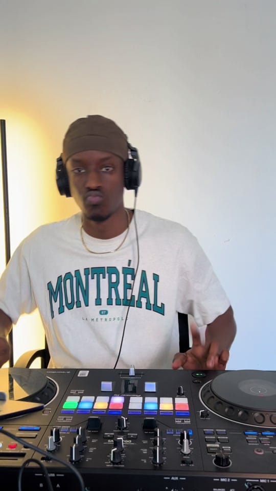 Post 10 by Waklexx on TikTok (video)