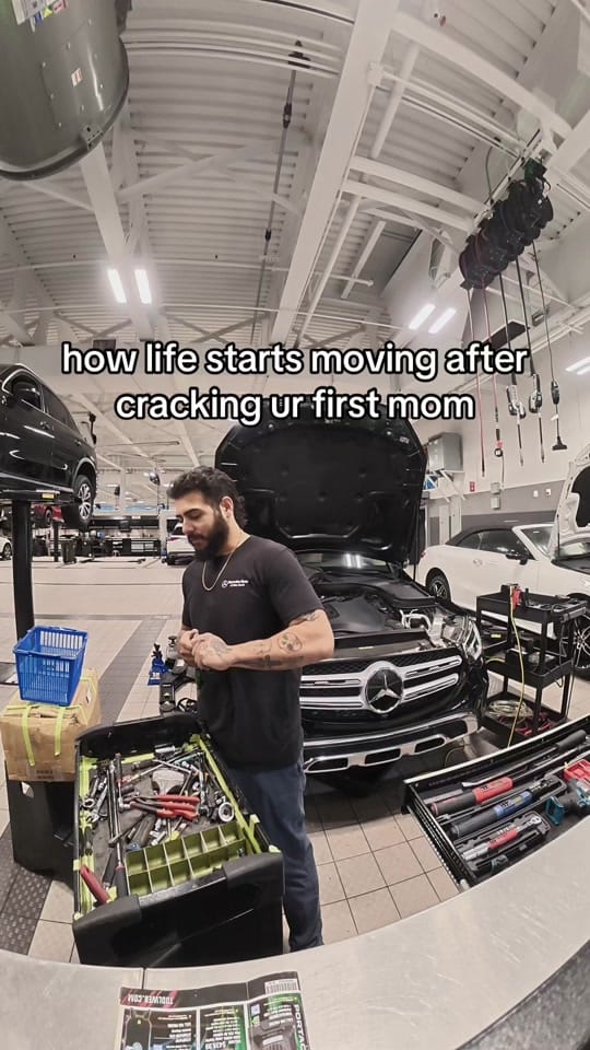 Post 9 by Albert 🌴🏍️ on TikTok (video)