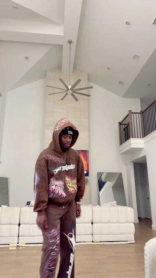 Post 4 by ✰𝒕𝒓𝒆𝒚✰ on TikTok (video)
