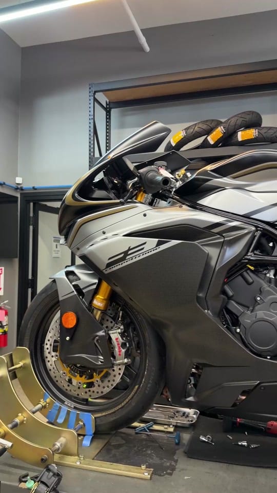 Post 2 by Onyx Moto on TikTok (video)