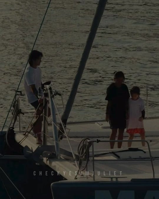 Post 1 by Julie 💤 on TikTok (video)
