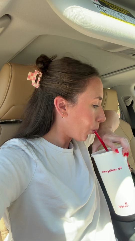Post 1 by Carson Barlow | Twin Mom on TikTok (video)