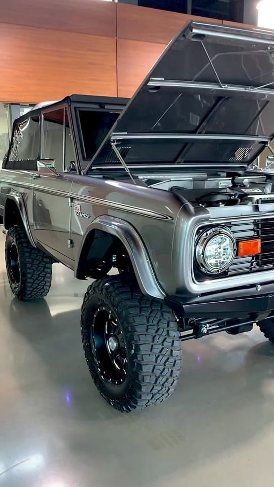 Post 9 by Ocean Auto Club on TikTok (video)