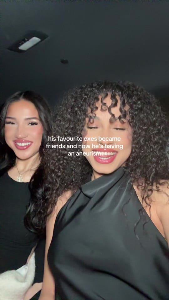 Post 10 by ELLENIA MIONI on TikTok (video)