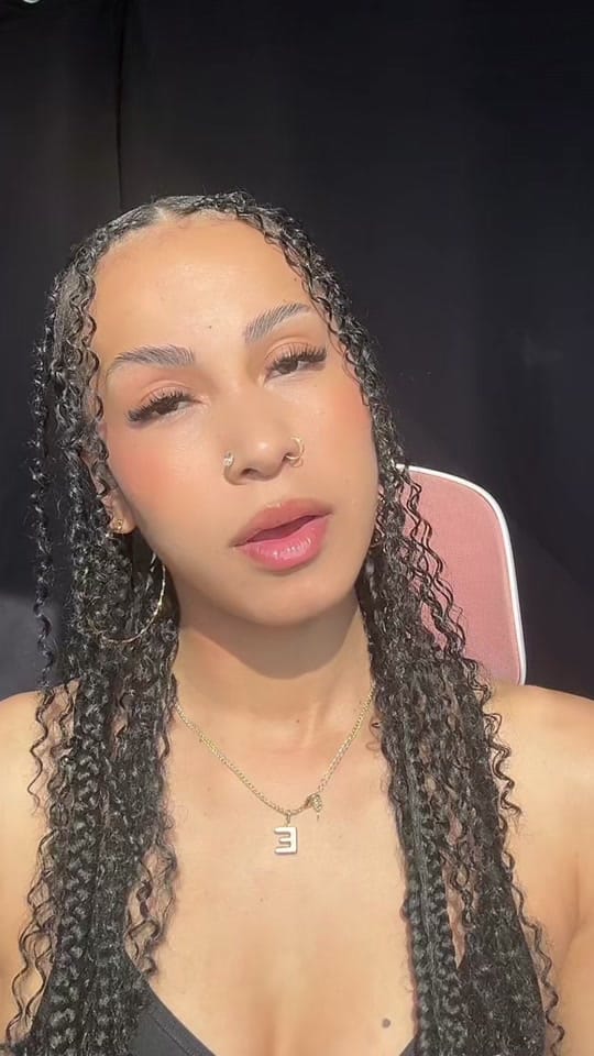 Post 9 by ELLENIA MIONI on TikTok (video)