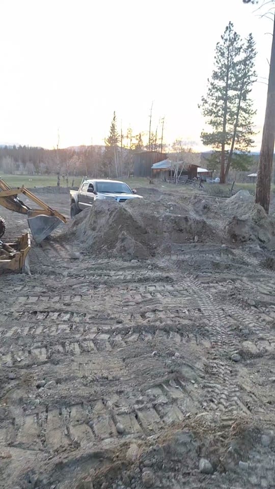 Post 6 by Dirt Garage on TikTok (video)