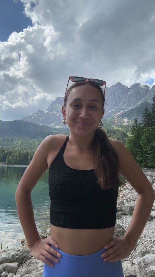 Post 6 by Alicia <3 on TikTok (video)