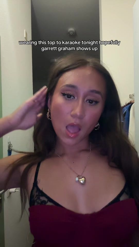 Post 4 by Alicia <3 on TikTok (video)
