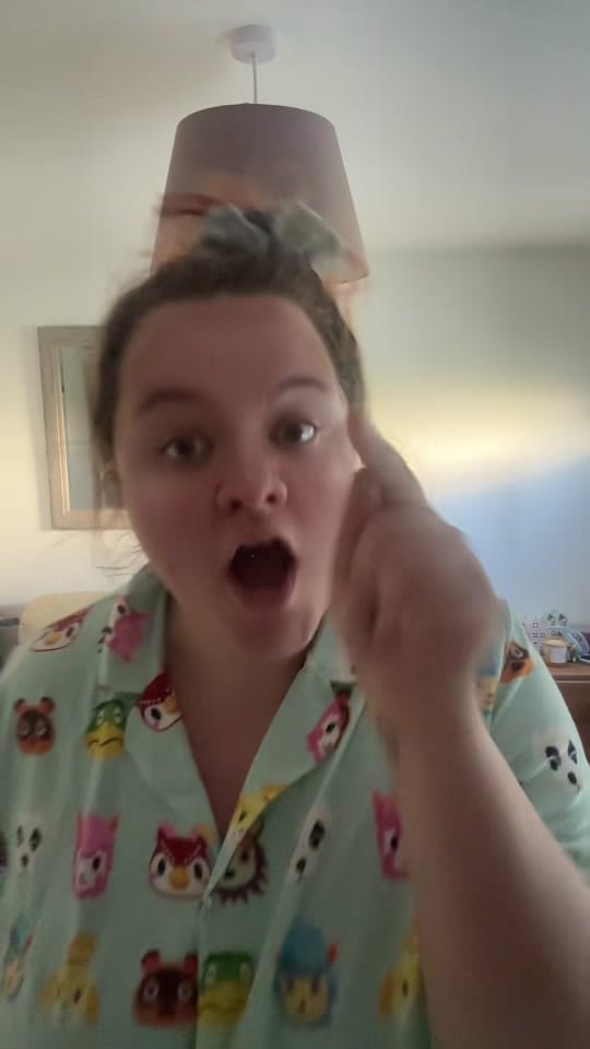 Post 3 by Charlotte|Booktok 📖☕️ on TikTok (video)