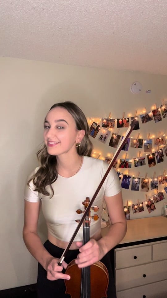 Post 9 by Diana Daw on TikTok (video)