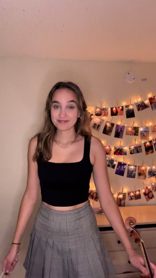 Post 10 by Diana Daw on TikTok (video)