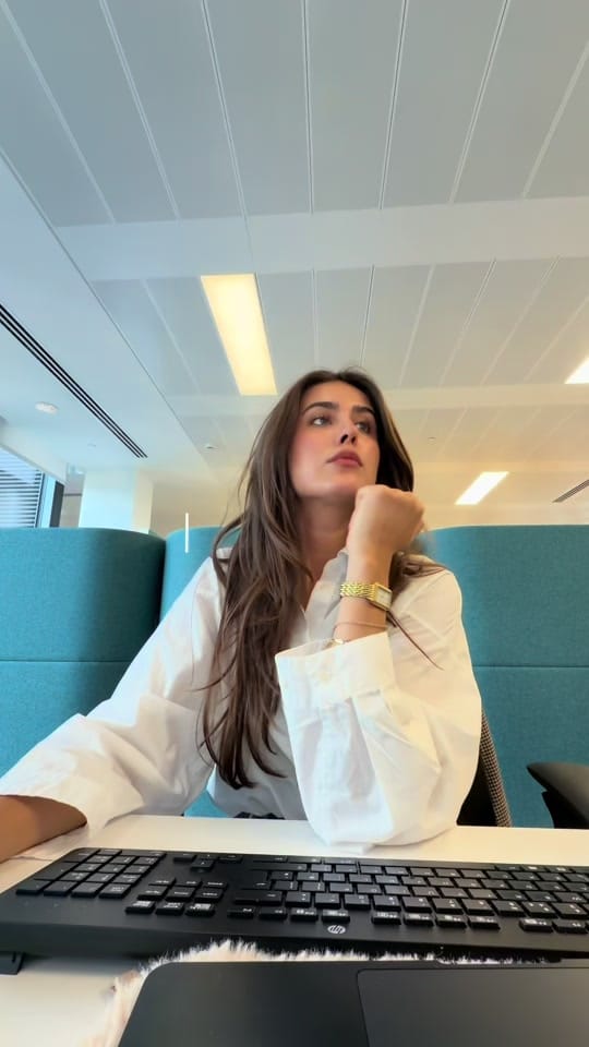 Post 4 by Tea on TikTok (video)