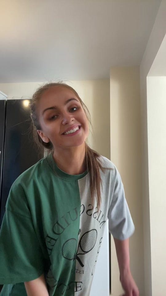 Post 8 by Jessica Sinclair on TikTok (video)
