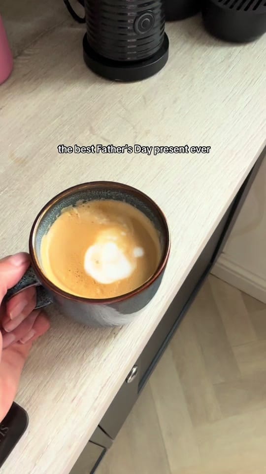 Post 1 by Jessica Sinclair on TikTok (video)