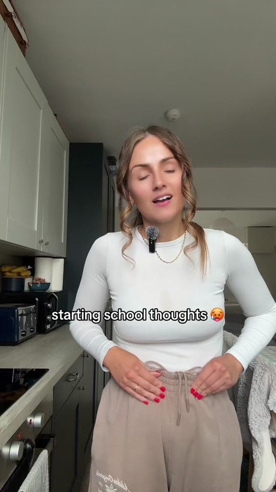 Post 3 by Jessica Sinclair on TikTok (video)