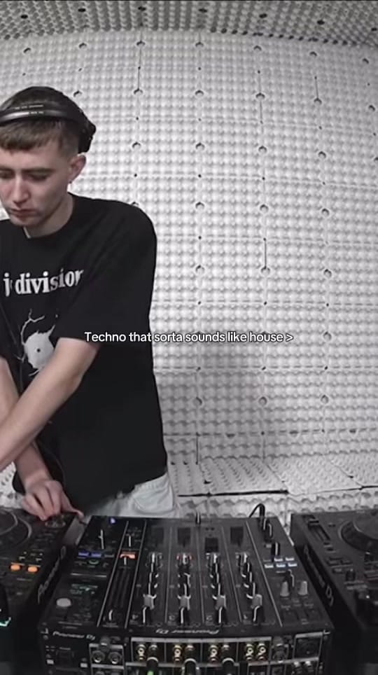 Post 2 by DJ Love on TikTok (video)