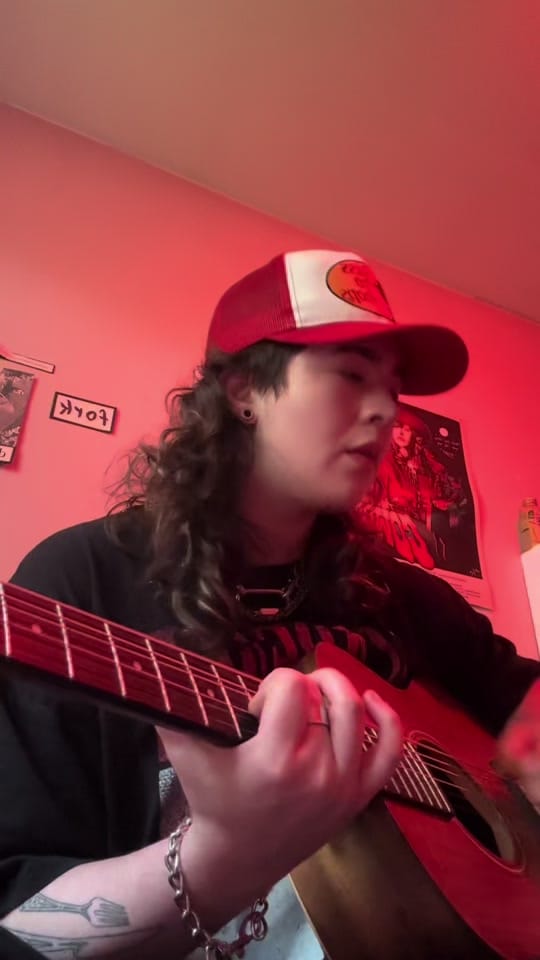 Post 4 by izzy cenedese on TikTok (video)