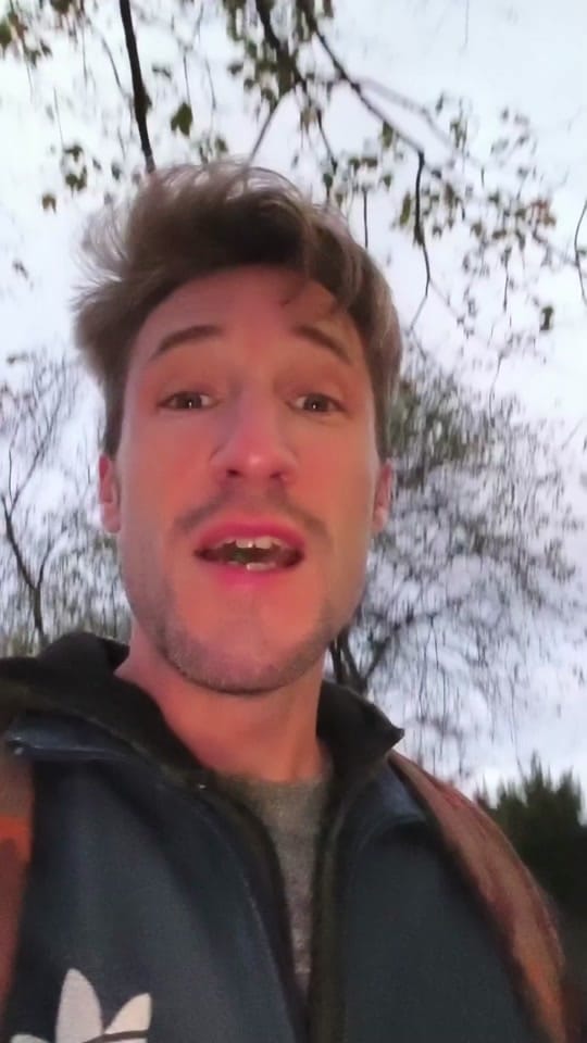 Post 1 by Davy with y on TikTok (video)