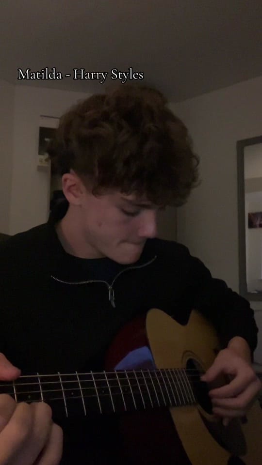 Post 10 by Emre Can on TikTok (video)