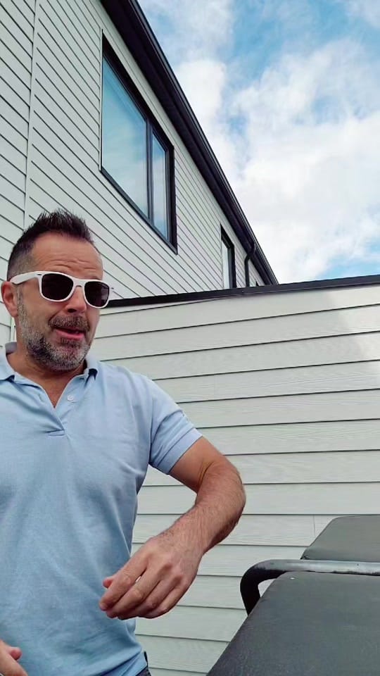 Post 1 by Les folies de Jimmy on TikTok (video)